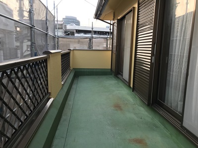 ベランダ　トップ　施工前