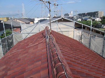 葺き替え前の屋根全体