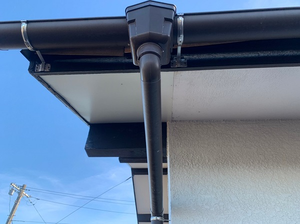 木パネル張替後の軒天