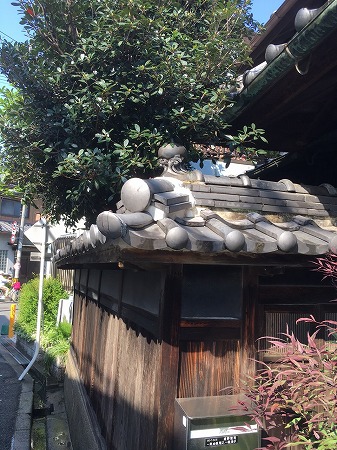 塀瓦の補修が完了