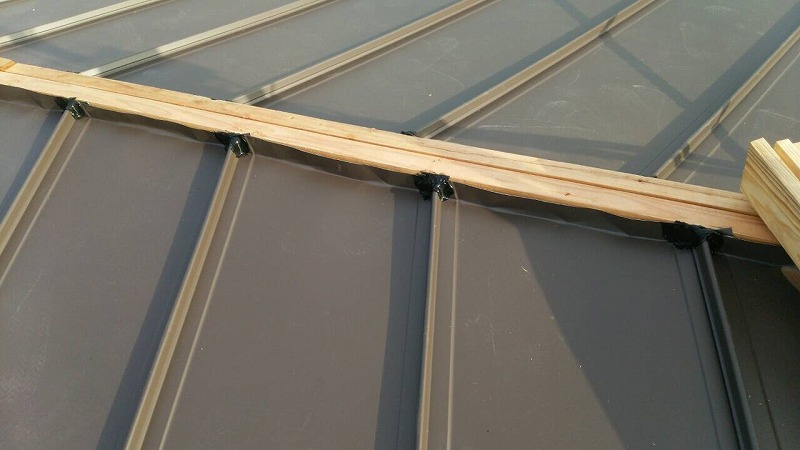 立平葺棟際立ち上げ状況