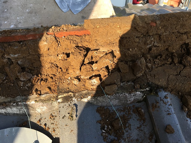 棟雨漏り　寝屋川市