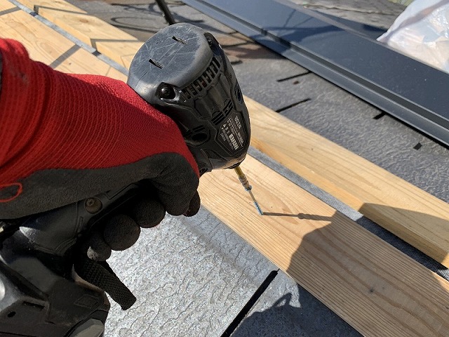 下地木取り付け