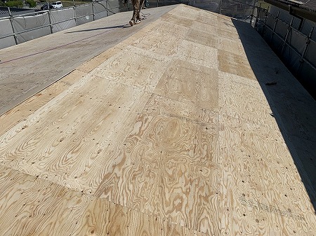 野地合板張り完成