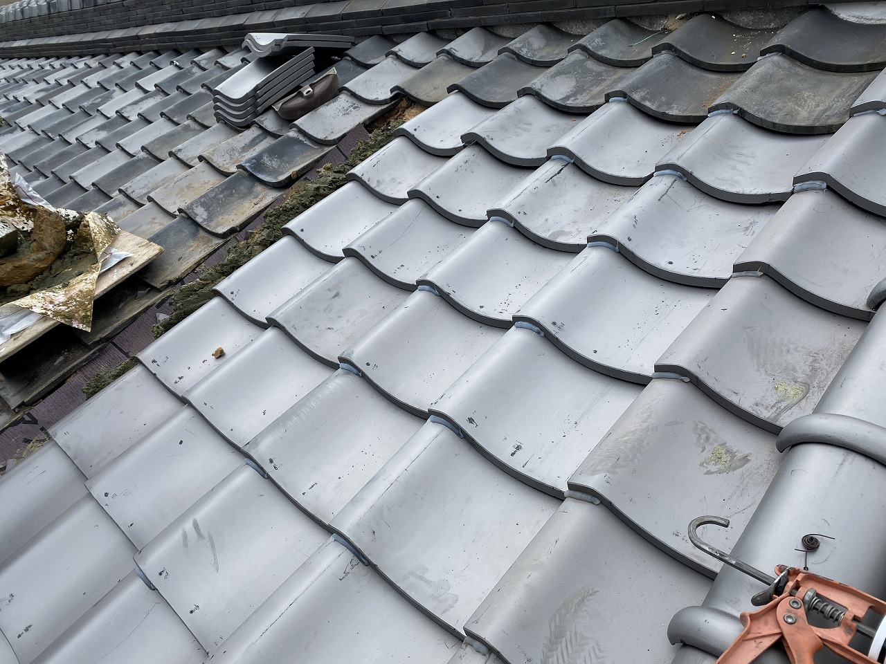 地瓦葺き　枚方市