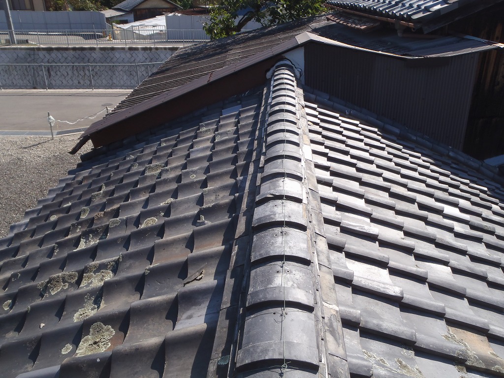屋根全景　高槻市