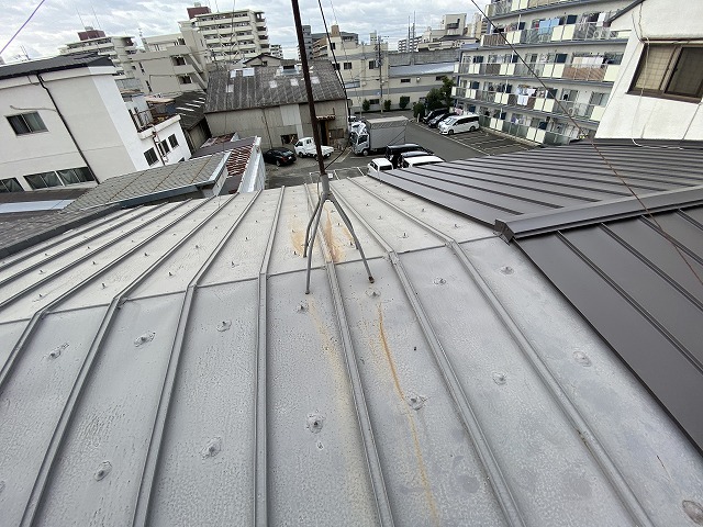 金属屋根のサビと表面劣化