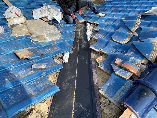 谷板金　枚方市