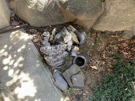 落ちた隅蓋はだ割れておりません。