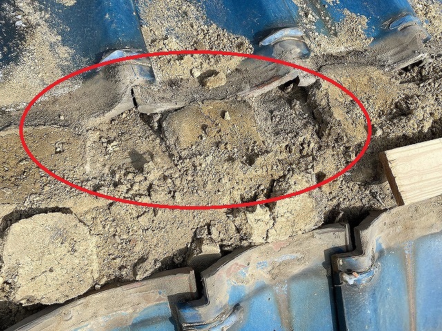 四条畷市雨漏り跡