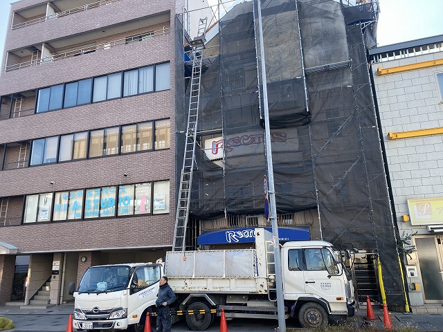ビル足場西宮市