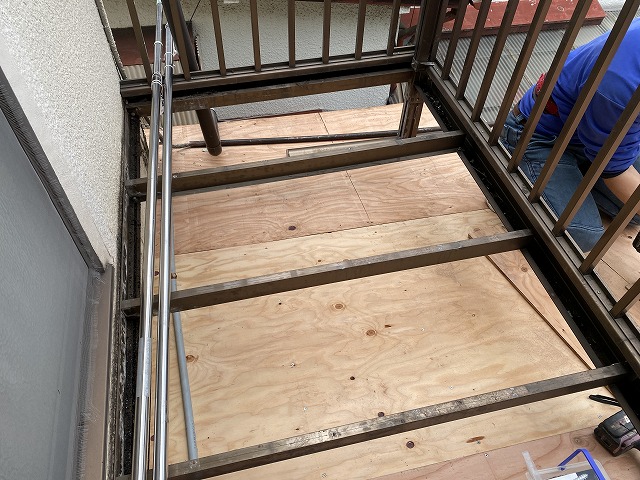 大東市　瓦棒現状