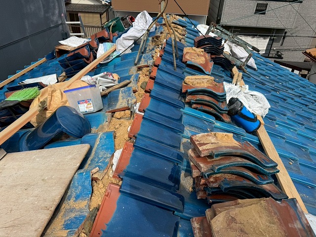 棟際瓦寝屋川市