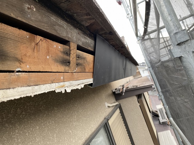 軒破風板金　交野市