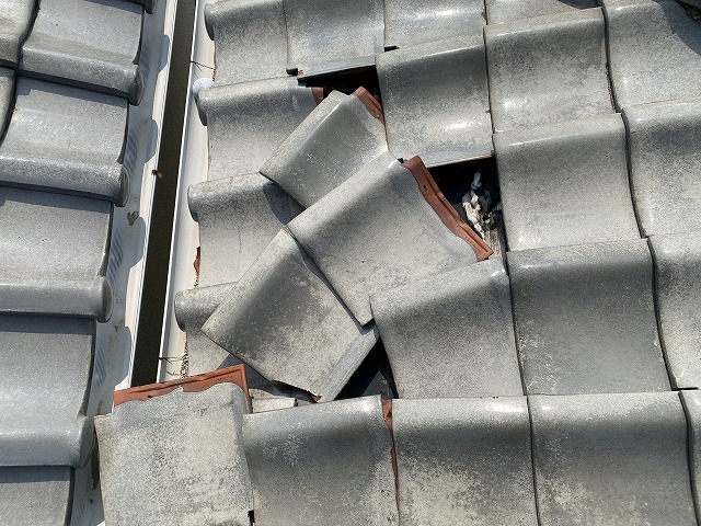 瓦飛散　門真市