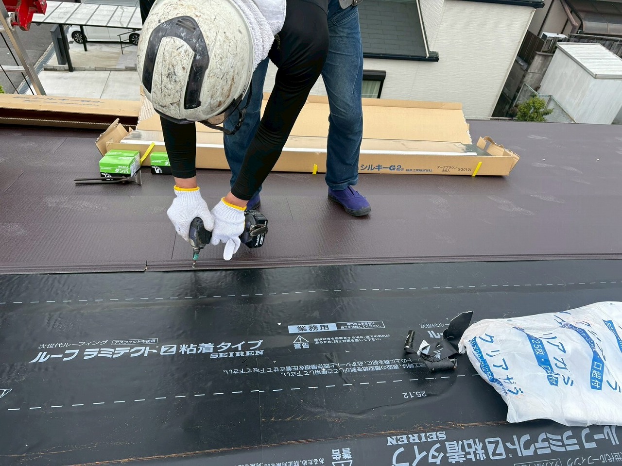 ビス止め　枚方市