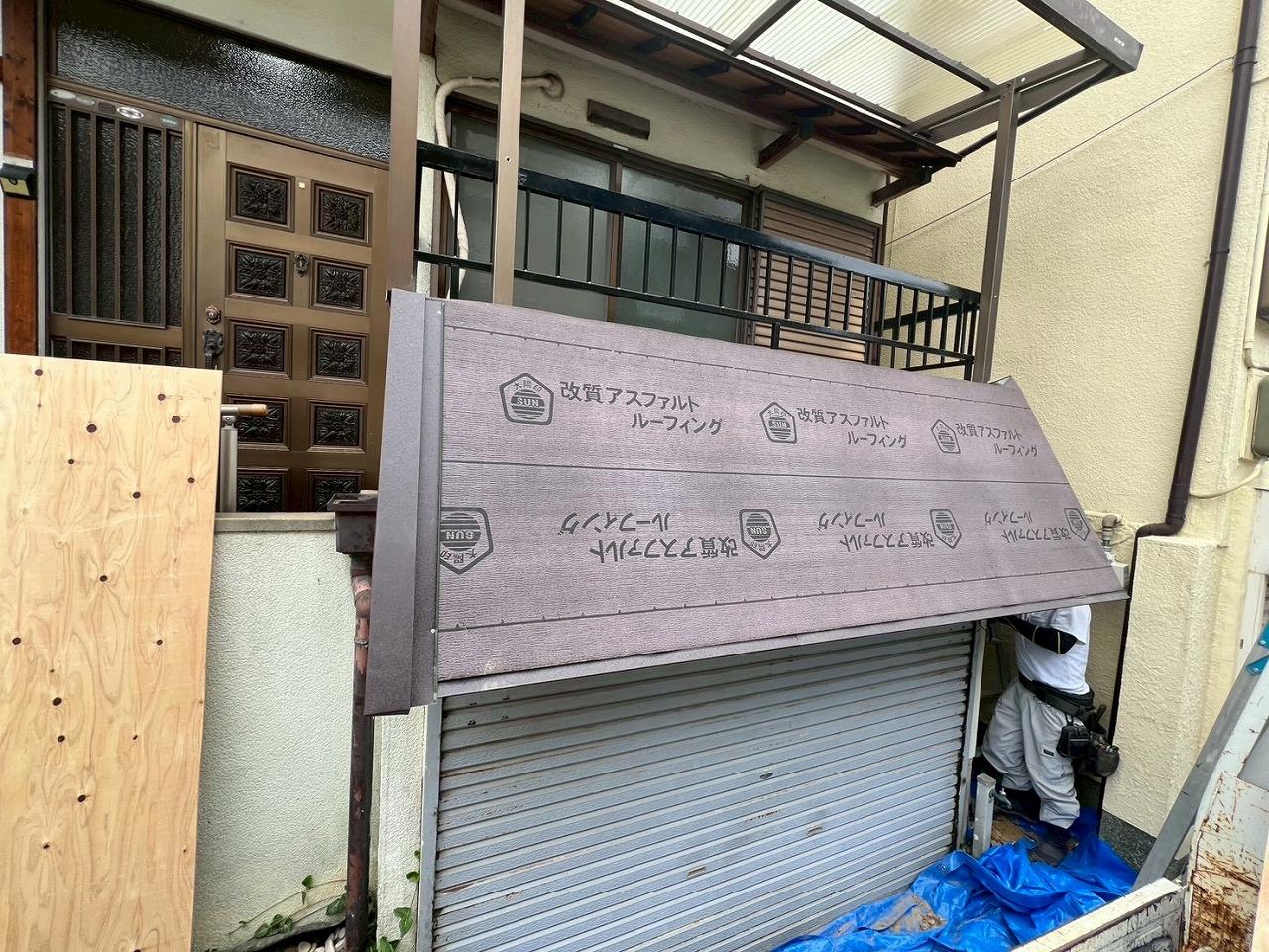 ゴムアスルーフィング　寝屋川市