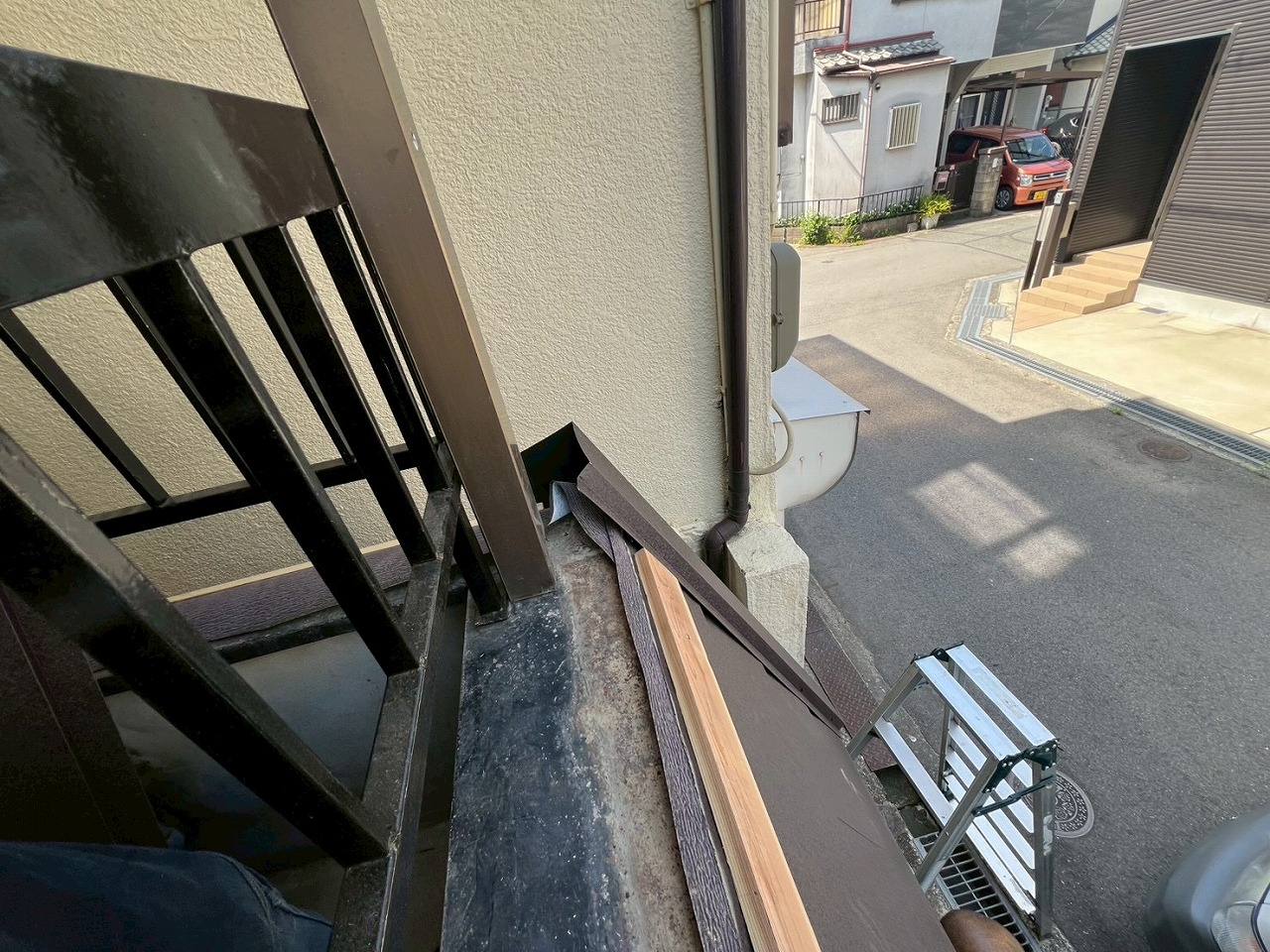 棟板金解体　寝屋川市