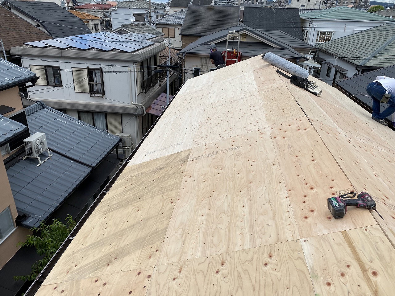 コンパネ貼り　寝屋川市