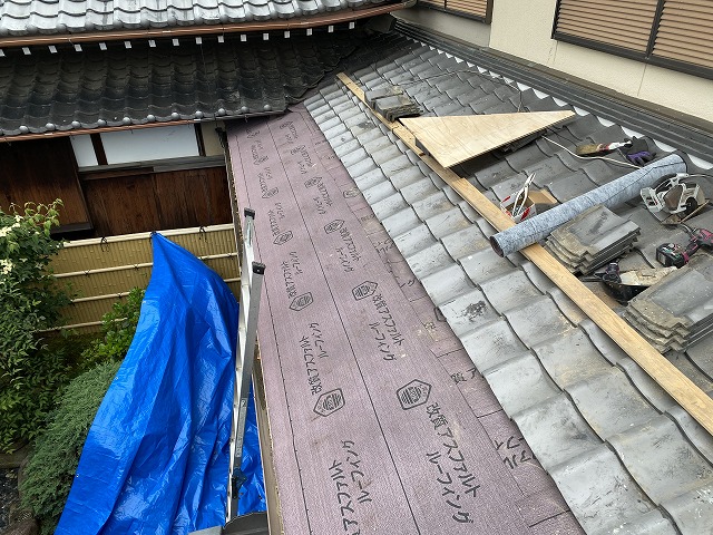 ゴムアスルーフィング　寝屋川市