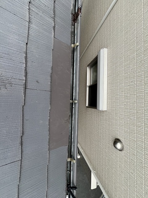 カラーベスト割れ　寝屋川市