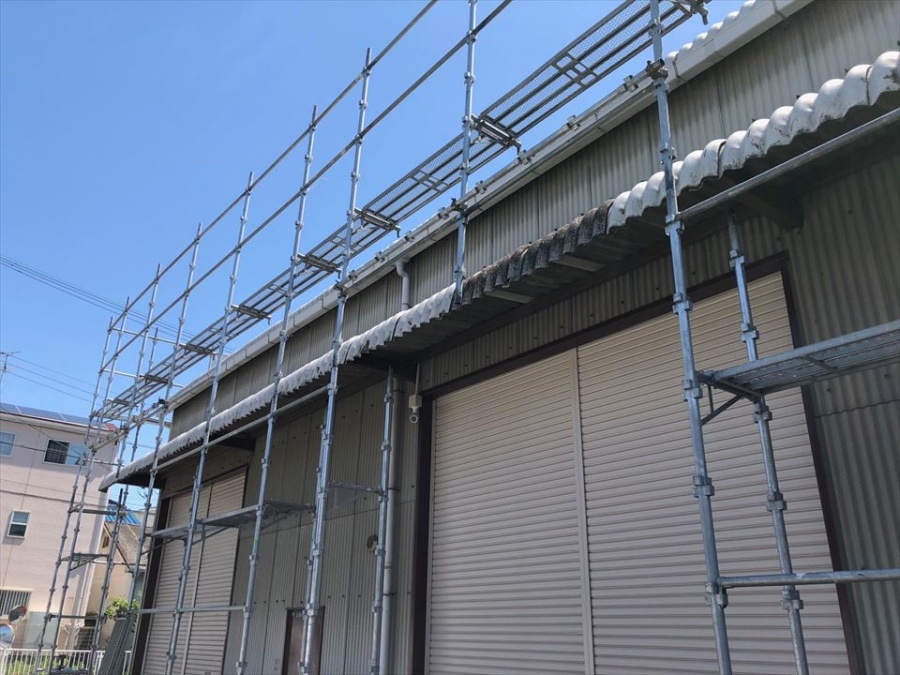 工場の足場仮設