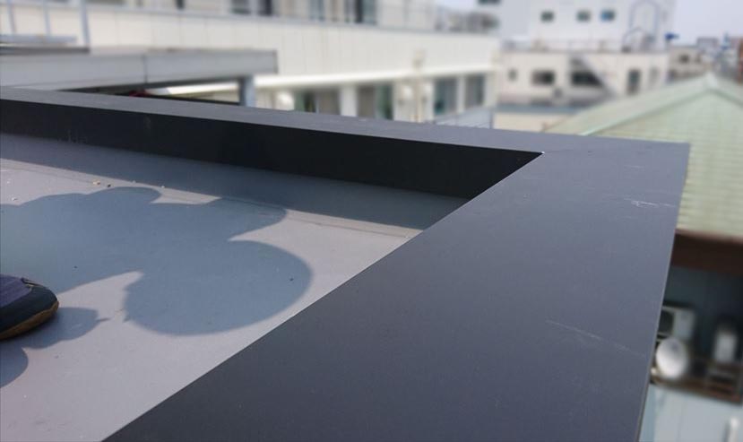 ガルバリウム鋼板で施工した笠木板金