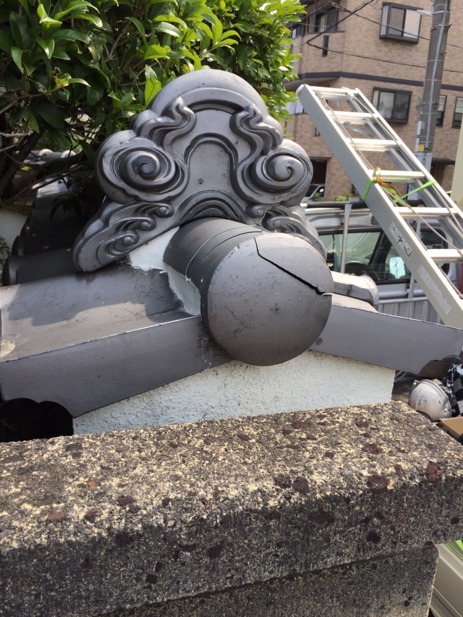 塀　いぶし　巴瓦　割れ