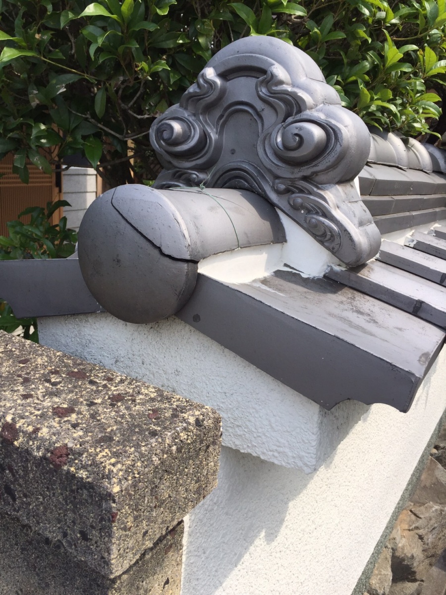 塀　いぶし　巴瓦　割れ