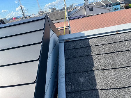 ケラバとサイディングの取り合い