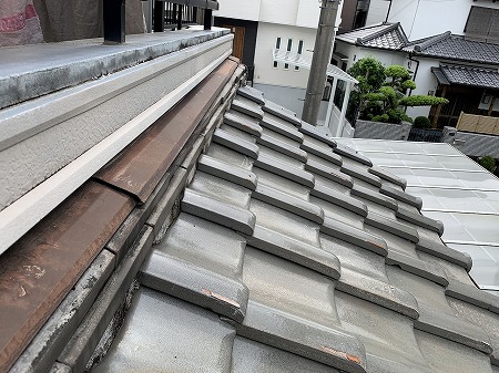 屋根とベランダの関係