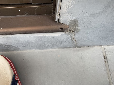 サッシ廻りクラック