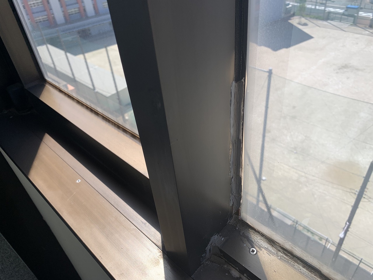 大阪市窓枠雨漏り