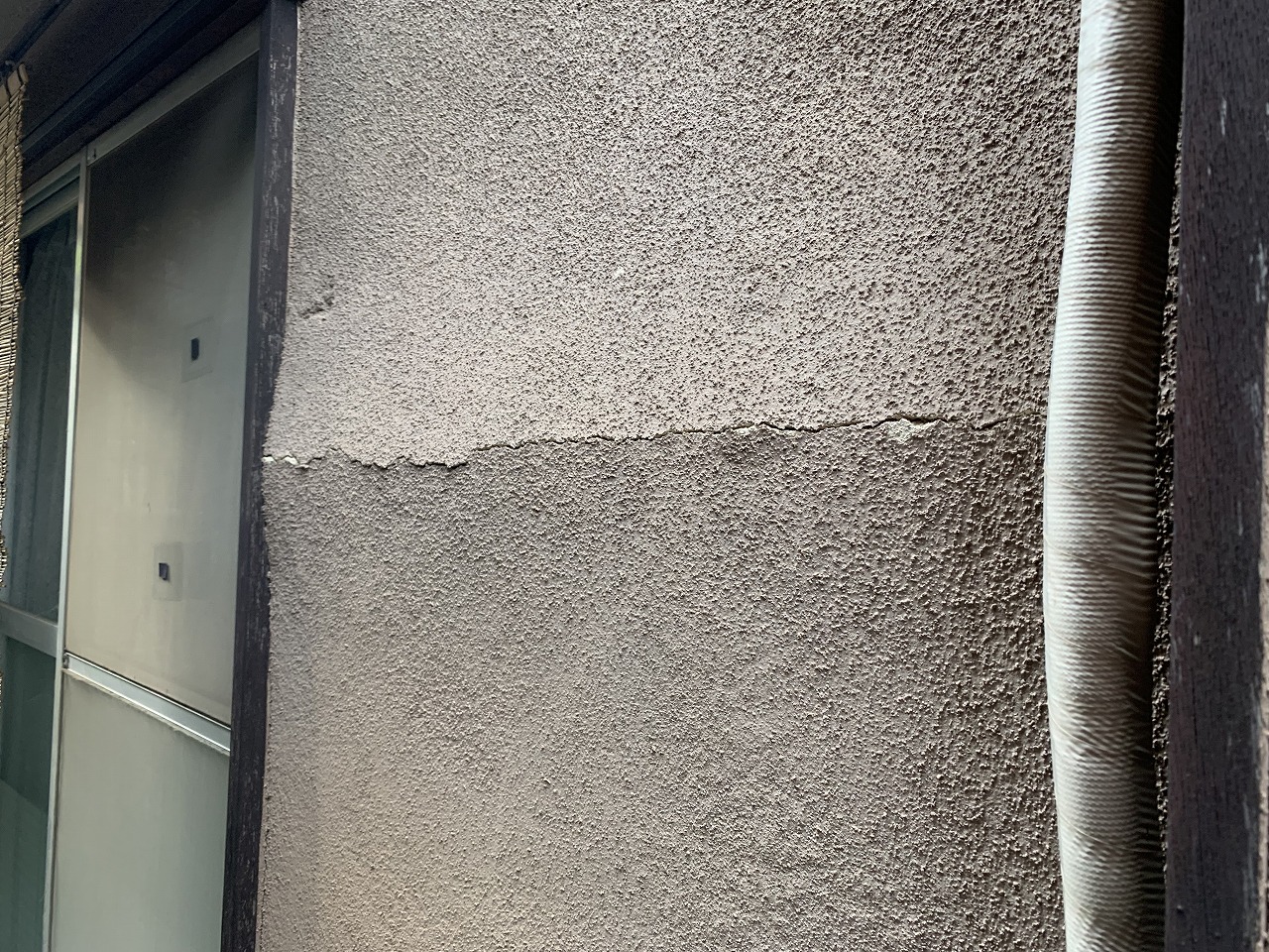 四条畷市外壁クラック