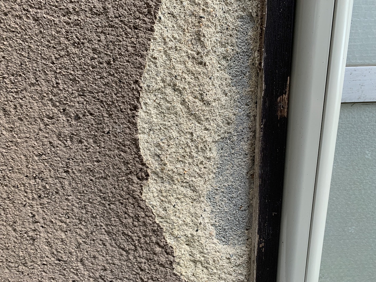 四条畷市外壁剥がれ