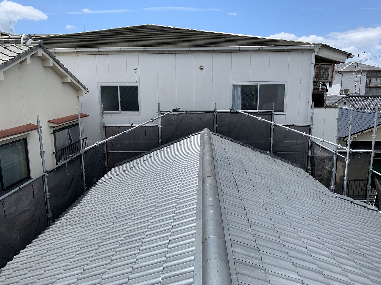 寝屋川市棟瓦葺き上げ