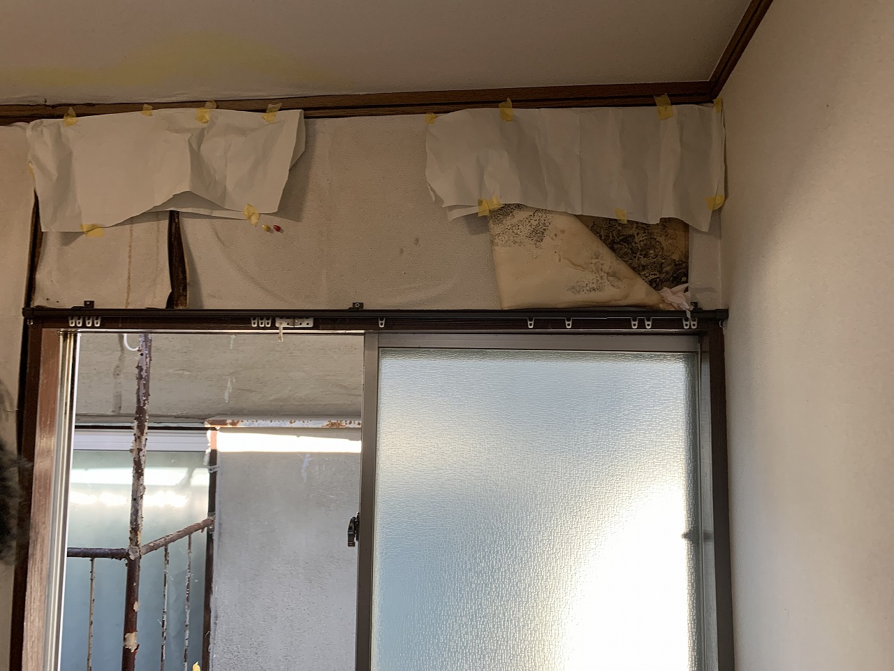 松原市雨漏り部屋内