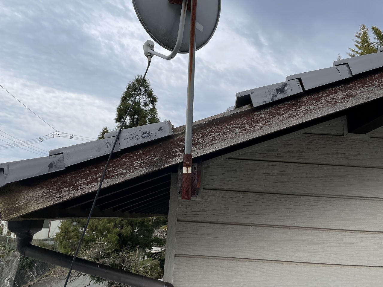 能勢町袖瓦欠損