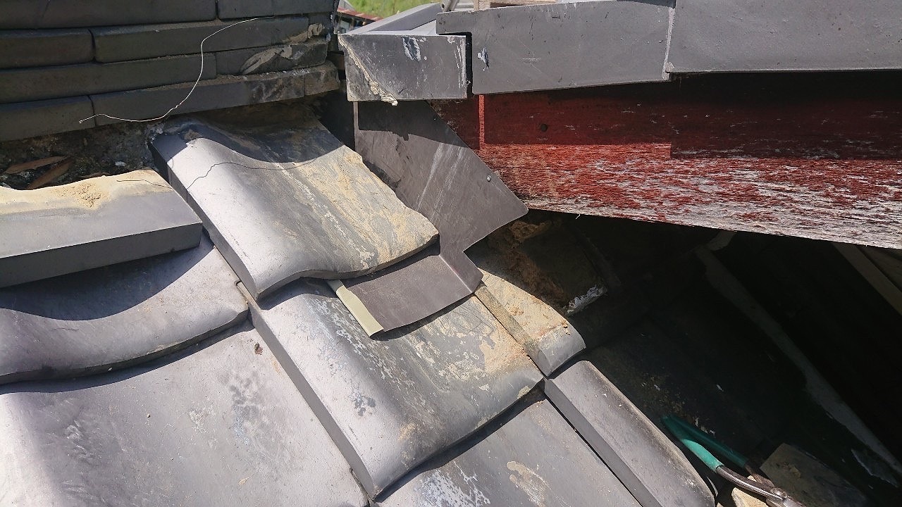 能勢町流れ板金取付