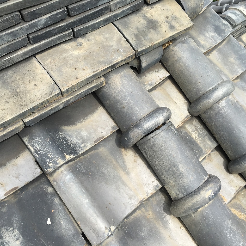 門真市丸瓦ズレ