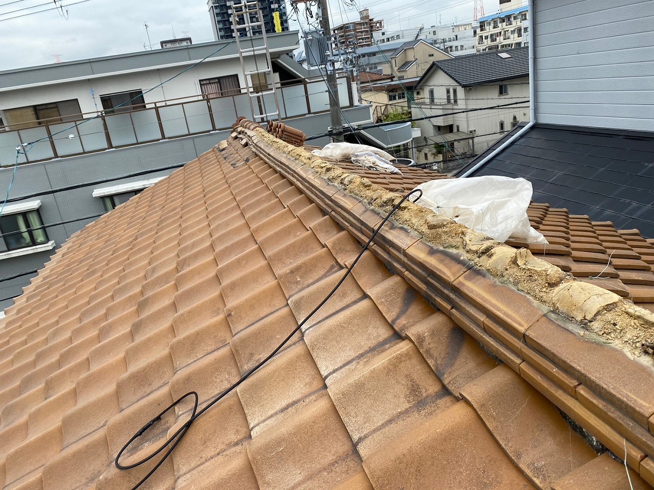 枚方市棟瓦めくり