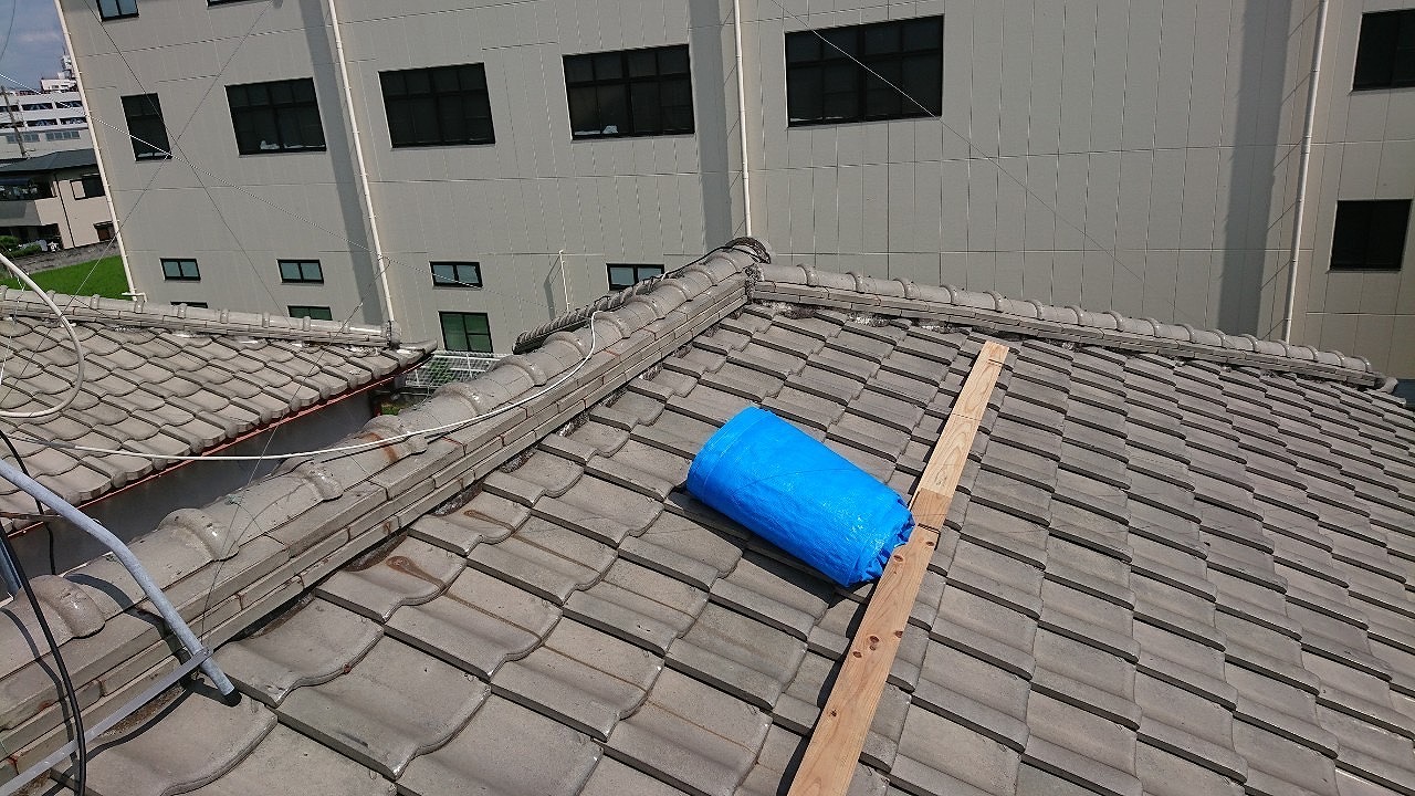 寝屋川市棟瓦雨漏り