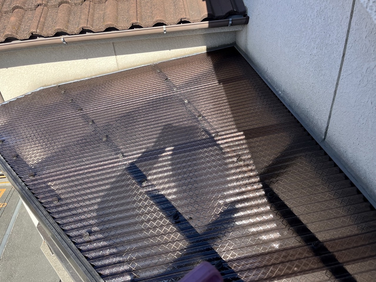 守口市３F波板張り