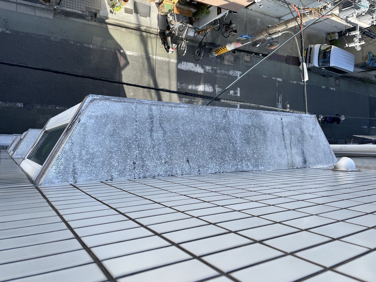 門真市出窓雨漏り外部