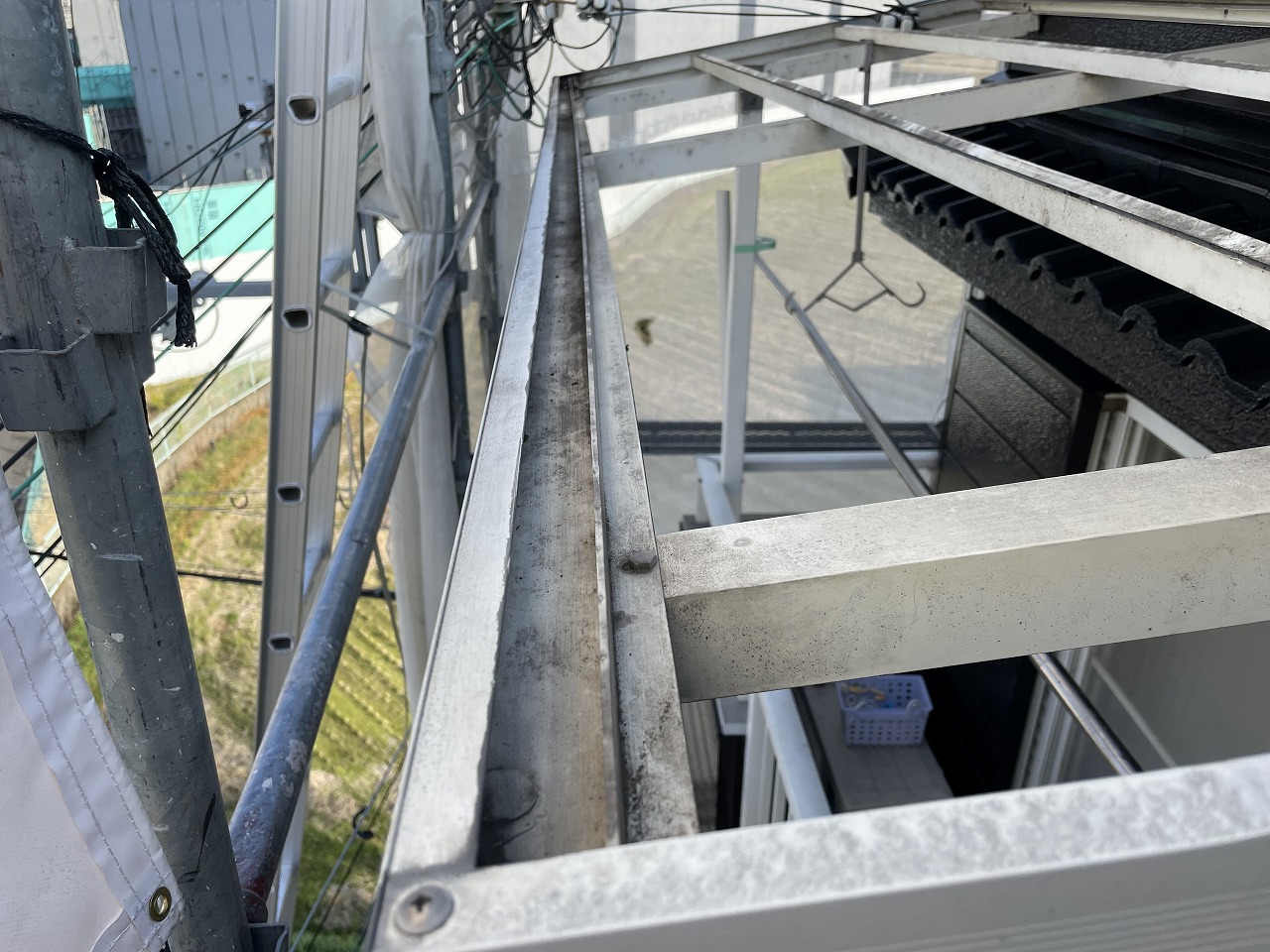 枚方市雨樋掃除