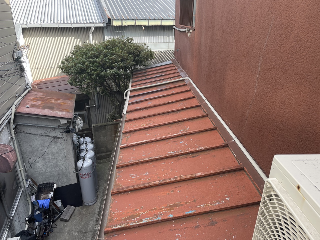 寝屋川市下屋根瓦棒