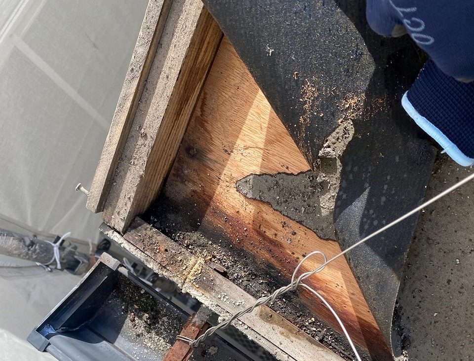 門真市軒天雨漏り