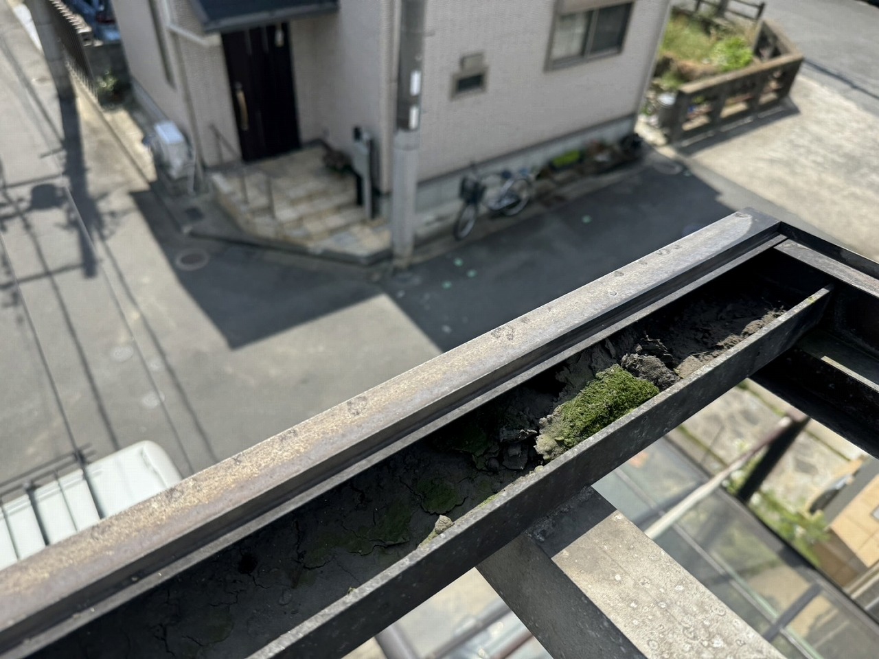 寝屋川市雨樋汚れ