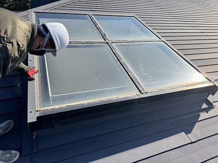 天窓枠廻りシーリング点検