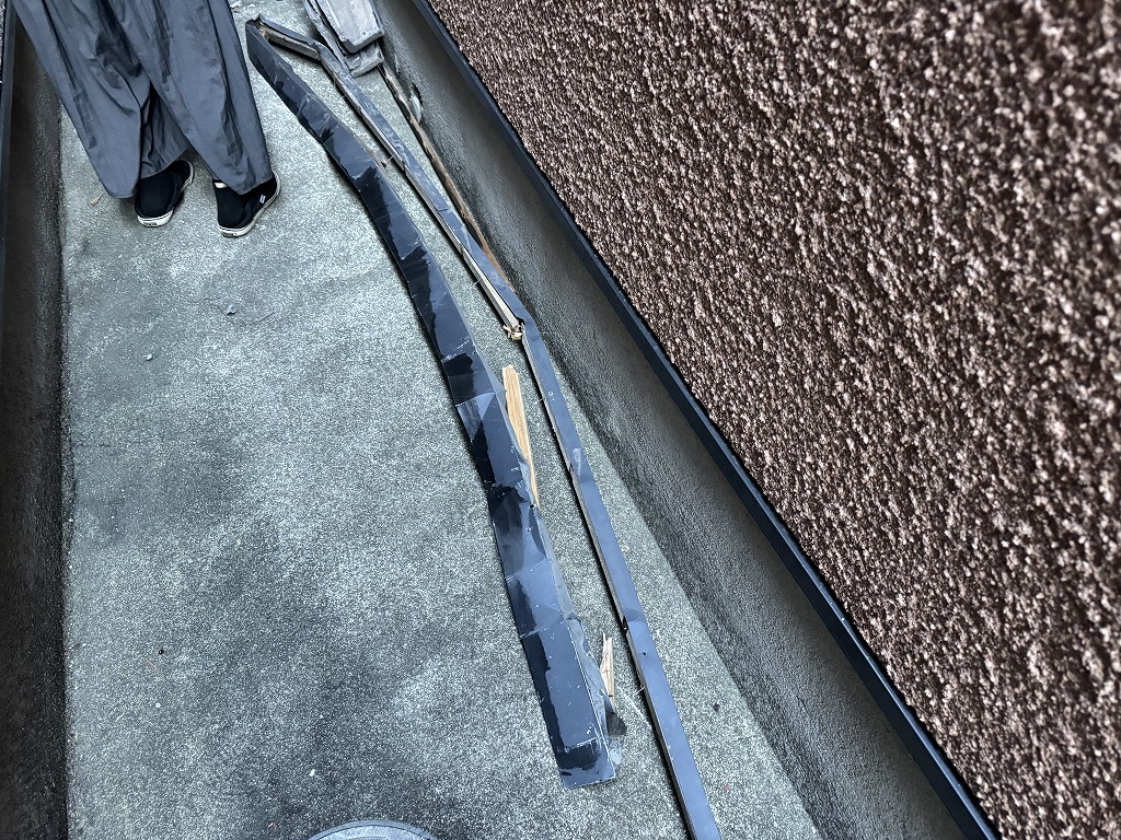 落ちたケラバ木桟